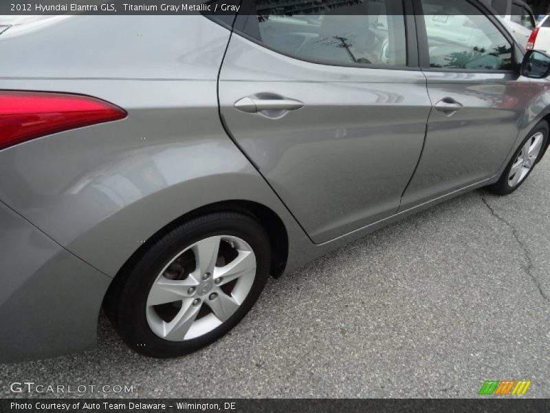Titanium Gray Metallic / Gray 2012 Hyundai Elantra GLS