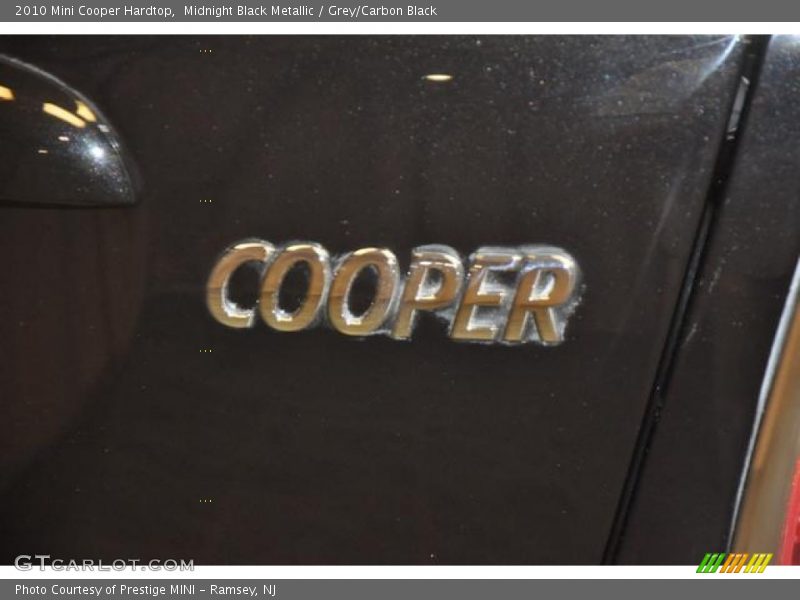 Midnight Black Metallic / Grey/Carbon Black 2010 Mini Cooper Hardtop