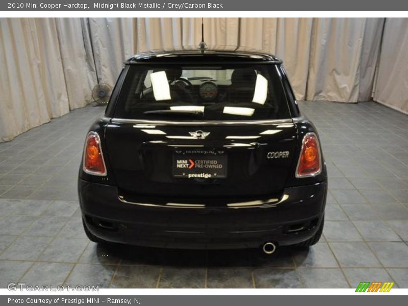 Midnight Black Metallic / Grey/Carbon Black 2010 Mini Cooper Hardtop