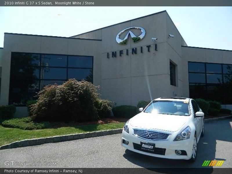 Moonlight White / Stone 2010 Infiniti G 37 x S Sedan
