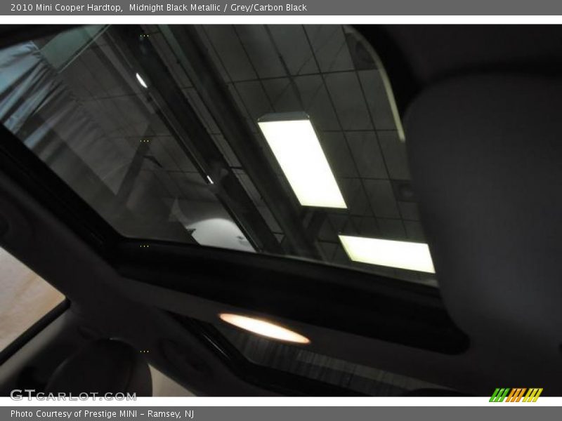 Midnight Black Metallic / Grey/Carbon Black 2010 Mini Cooper Hardtop