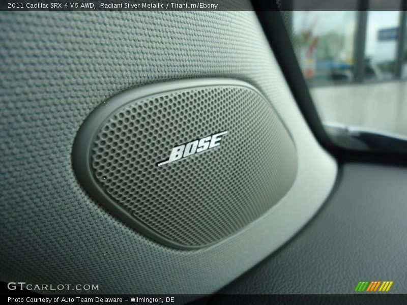 Radiant Silver Metallic / Titanium/Ebony 2011 Cadillac SRX 4 V6 AWD