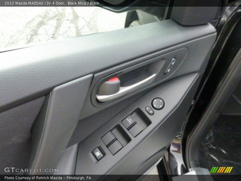 Black Mica / Black 2013 Mazda MAZDA3 i SV 4 Door