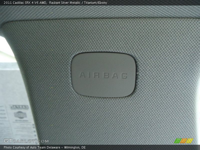 Radiant Silver Metallic / Titanium/Ebony 2011 Cadillac SRX 4 V6 AWD