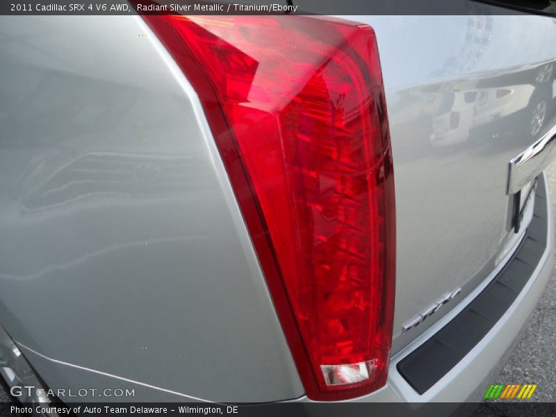 Radiant Silver Metallic / Titanium/Ebony 2011 Cadillac SRX 4 V6 AWD