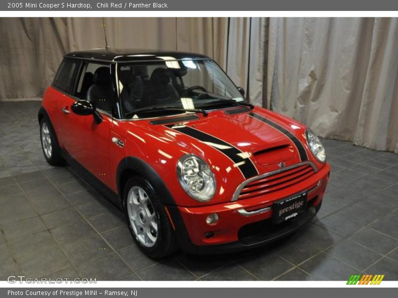 Chili Red / Panther Black 2005 Mini Cooper S Hardtop