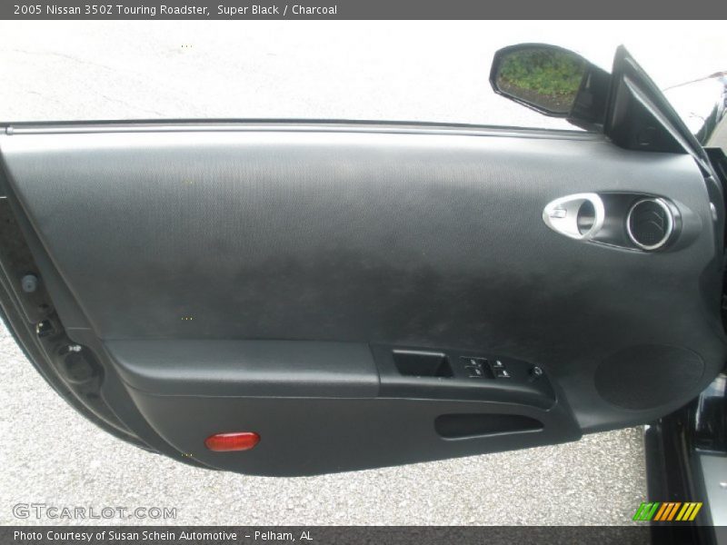 Super Black / Charcoal 2005 Nissan 350Z Touring Roadster