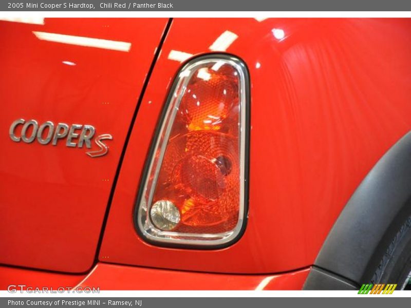 Chili Red / Panther Black 2005 Mini Cooper S Hardtop