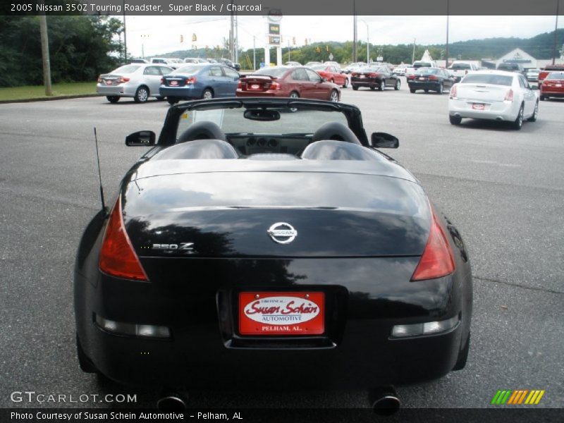 Super Black / Charcoal 2005 Nissan 350Z Touring Roadster
