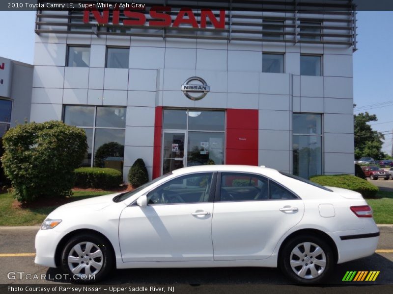 Super White / Ash Gray 2010 Toyota Camry LE