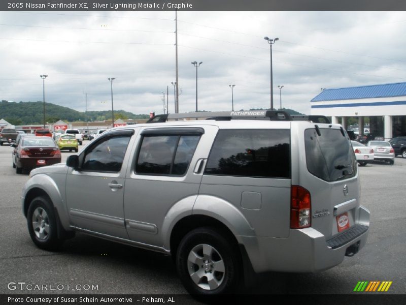 Silver Lightning Metallic / Graphite 2005 Nissan Pathfinder XE