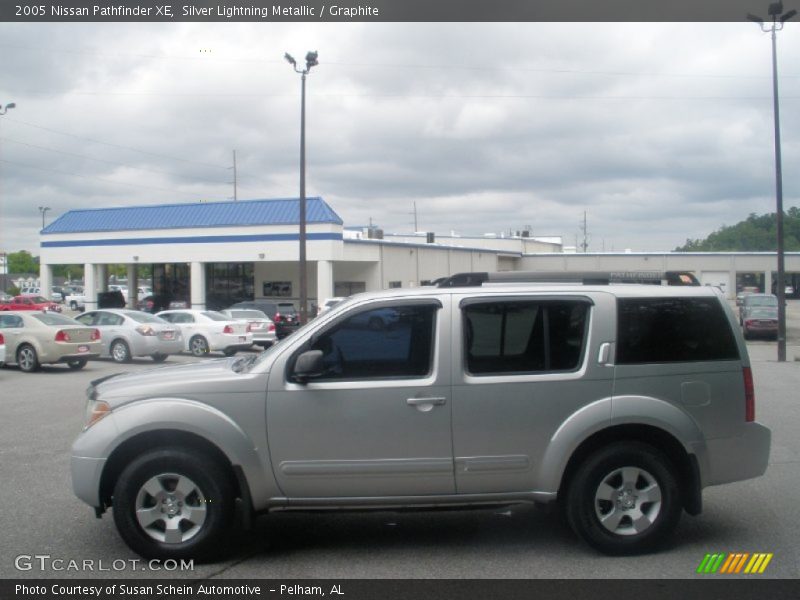 Silver Lightning Metallic / Graphite 2005 Nissan Pathfinder XE