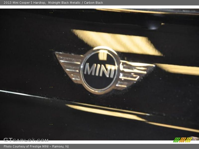 Midnight Black Metallic / Carbon Black 2013 Mini Cooper S Hardtop