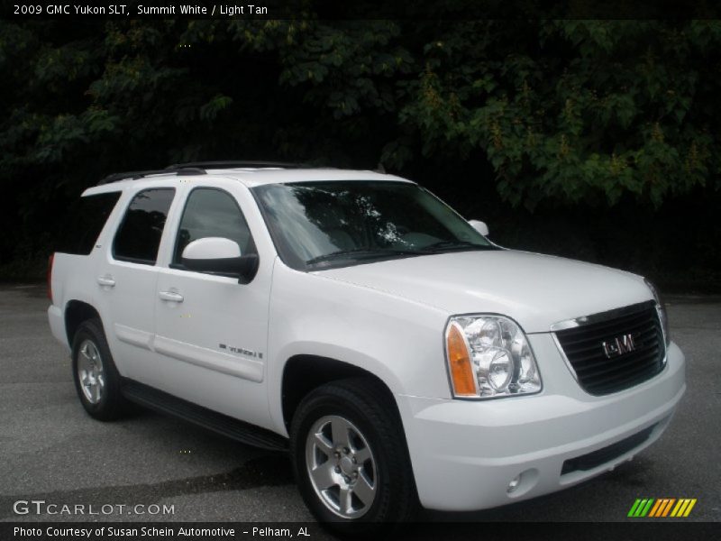 Summit White / Light Tan 2009 GMC Yukon SLT