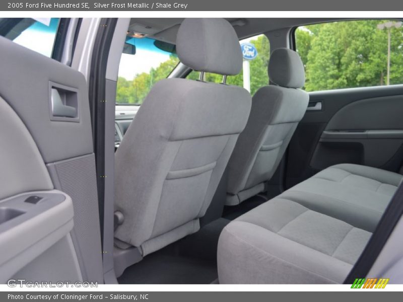 Silver Frost Metallic / Shale Grey 2005 Ford Five Hundred SE