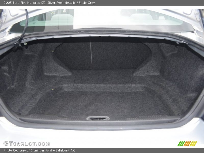 Silver Frost Metallic / Shale Grey 2005 Ford Five Hundred SE