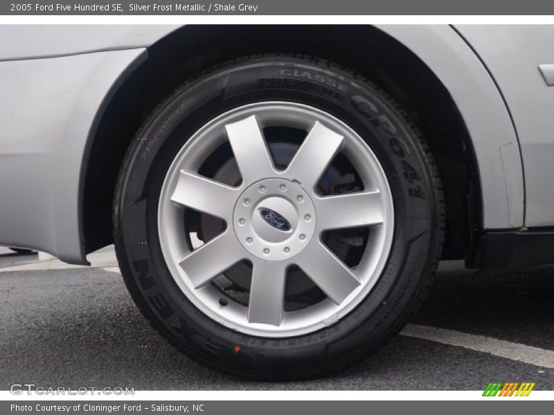 Silver Frost Metallic / Shale Grey 2005 Ford Five Hundred SE