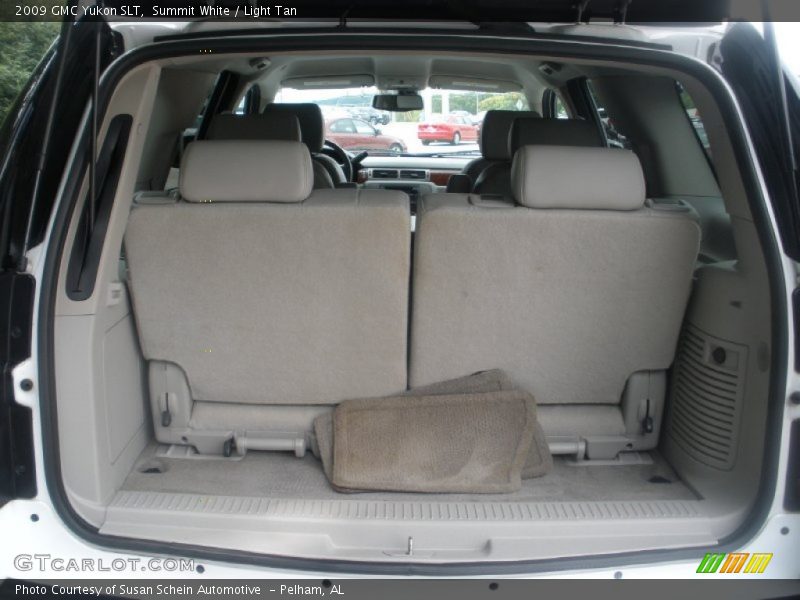 Summit White / Light Tan 2009 GMC Yukon SLT