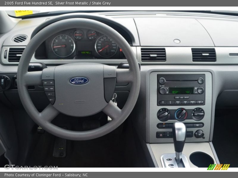 Silver Frost Metallic / Shale Grey 2005 Ford Five Hundred SE