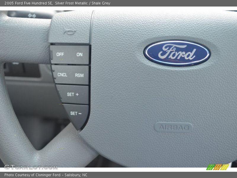 Silver Frost Metallic / Shale Grey 2005 Ford Five Hundred SE