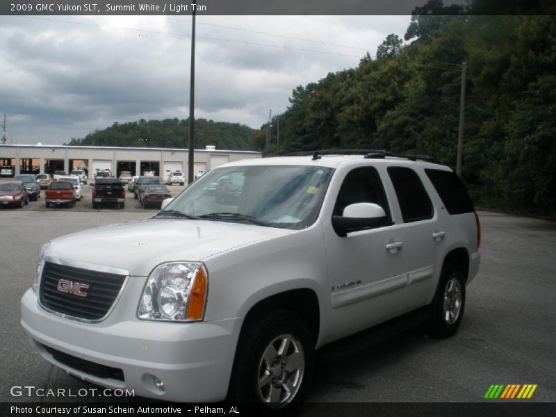 Summit White / Light Tan 2009 GMC Yukon SLT