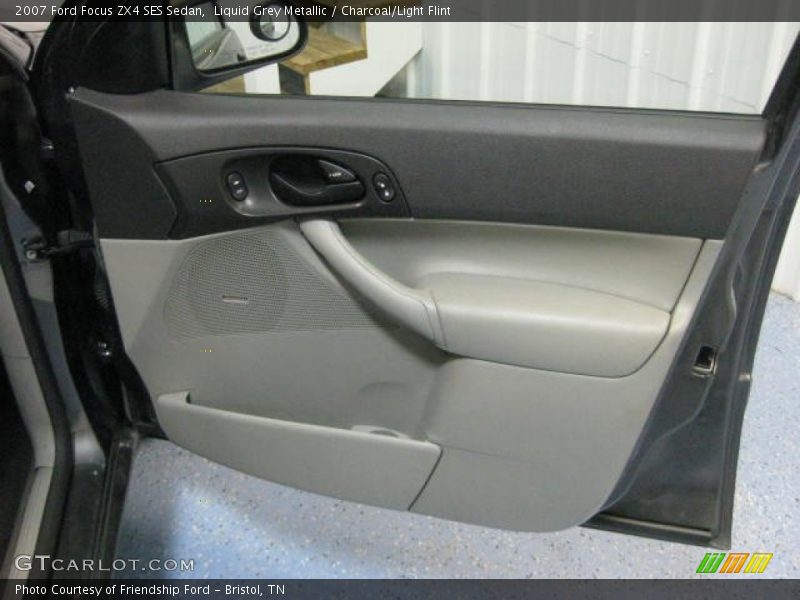 Liquid Grey Metallic / Charcoal/Light Flint 2007 Ford Focus ZX4 SES Sedan