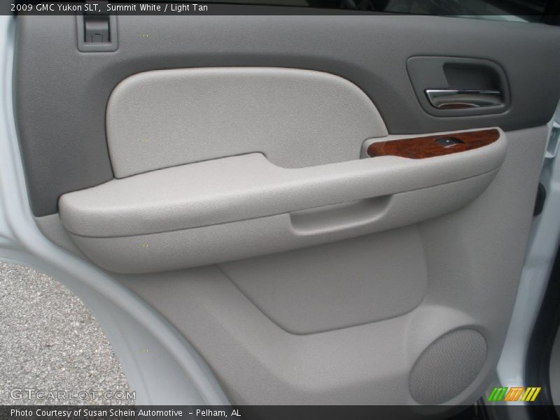 Summit White / Light Tan 2009 GMC Yukon SLT