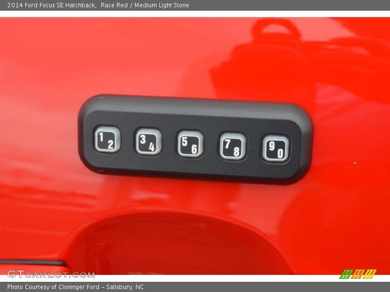 Race Red / Medium Light Stone 2014 Ford Focus SE Hatchback