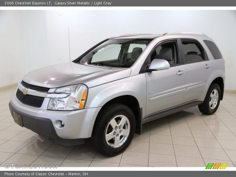 Front 3/4 View of 2006 Equinox LT