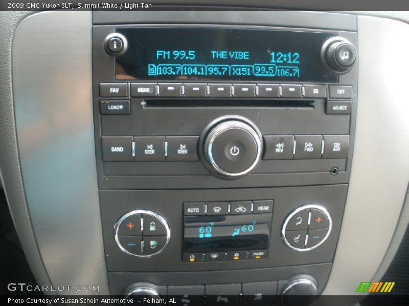 Summit White / Light Tan 2009 GMC Yukon SLT