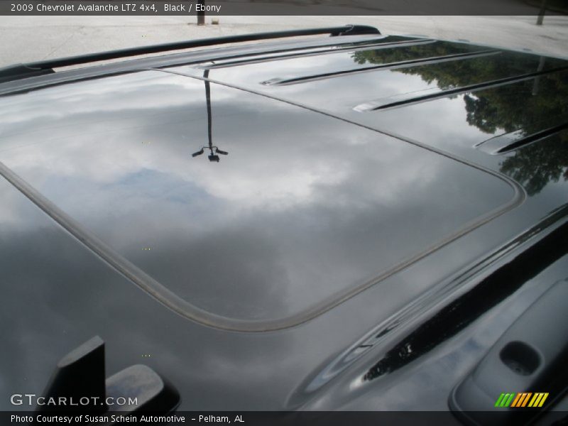 Black / Ebony 2009 Chevrolet Avalanche LTZ 4x4