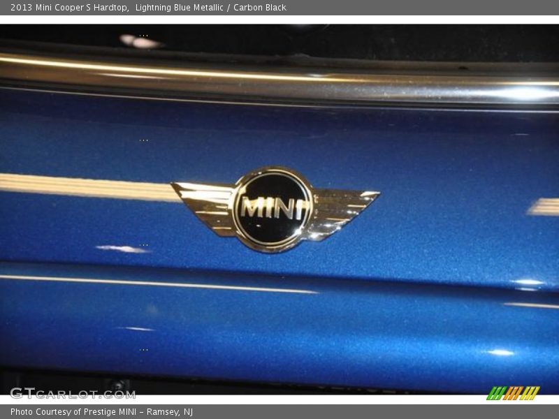 Lightning Blue Metallic / Carbon Black 2013 Mini Cooper S Hardtop