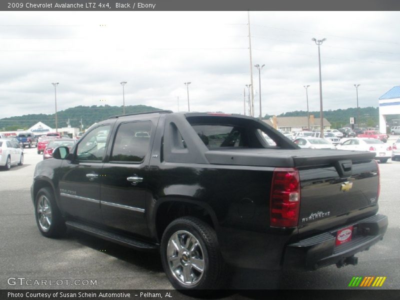 Black / Ebony 2009 Chevrolet Avalanche LTZ 4x4