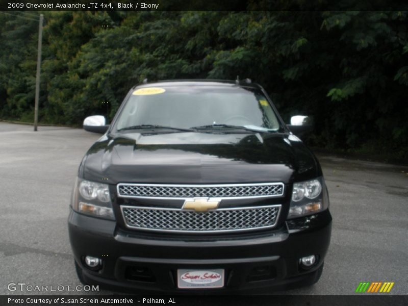 Black / Ebony 2009 Chevrolet Avalanche LTZ 4x4