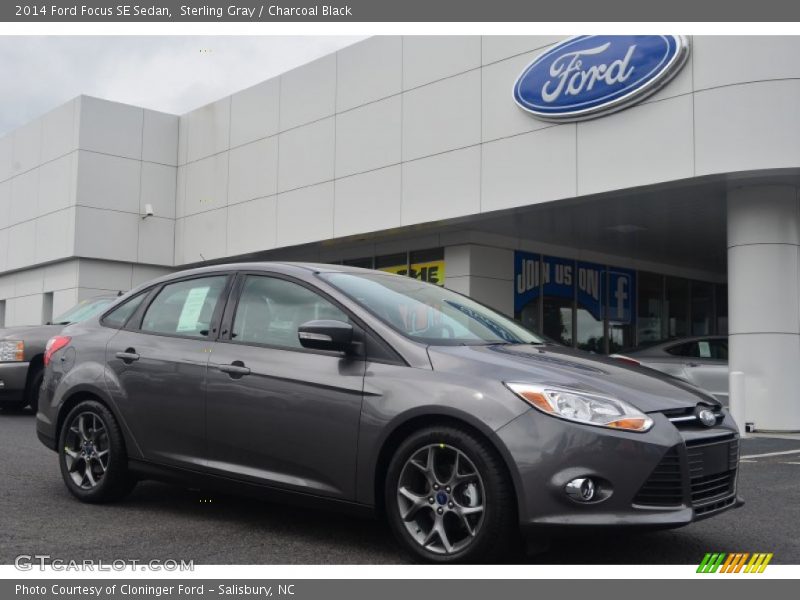 Sterling Gray / Charcoal Black 2014 Ford Focus SE Sedan