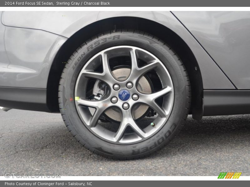 Sterling Gray / Charcoal Black 2014 Ford Focus SE Sedan