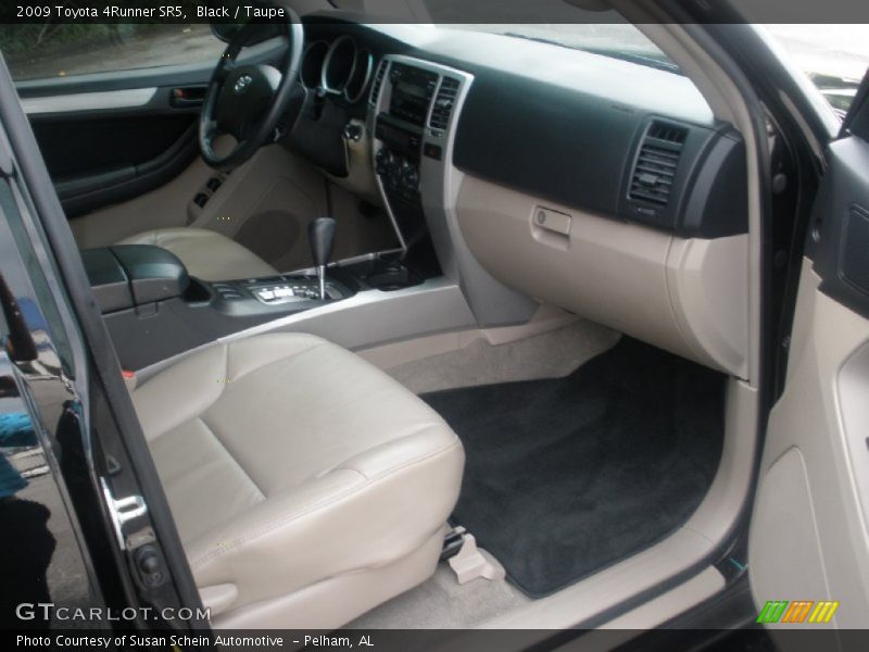 Black / Taupe 2009 Toyota 4Runner SR5