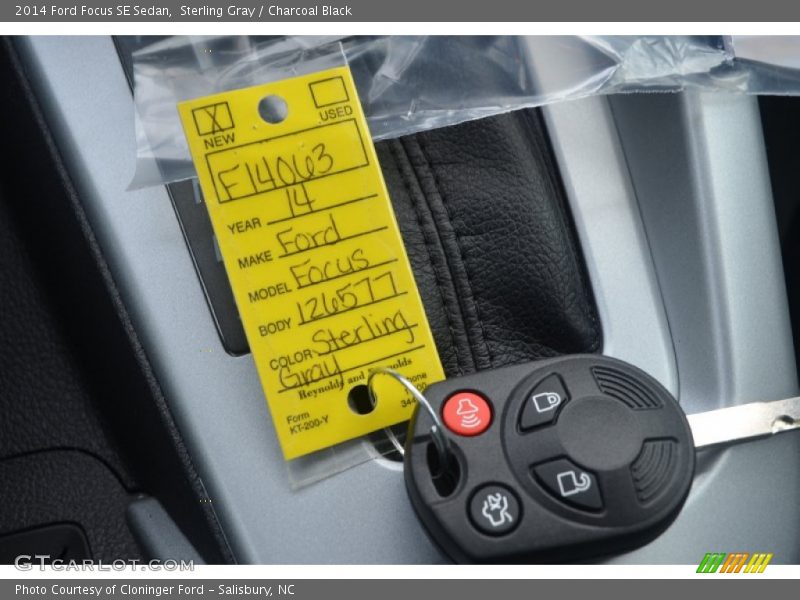 Sterling Gray / Charcoal Black 2014 Ford Focus SE Sedan