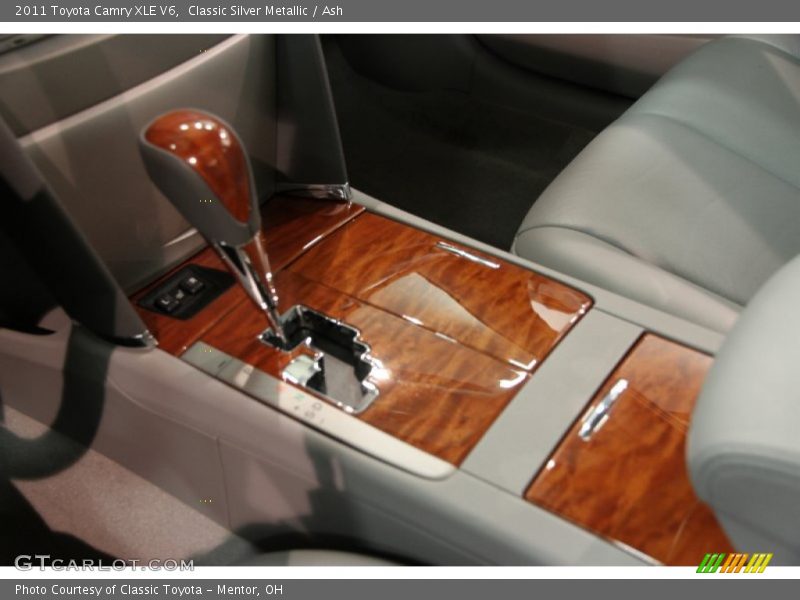 Classic Silver Metallic / Ash 2011 Toyota Camry XLE V6