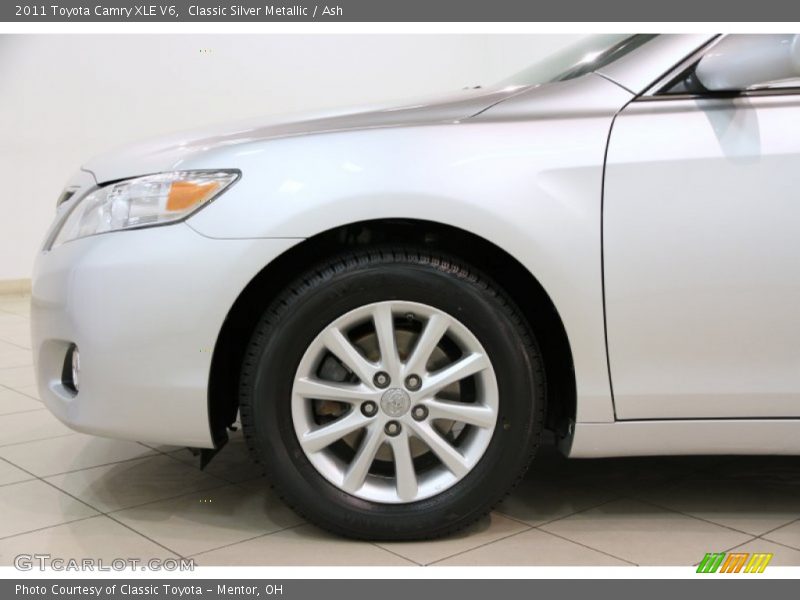 Classic Silver Metallic / Ash 2011 Toyota Camry XLE V6