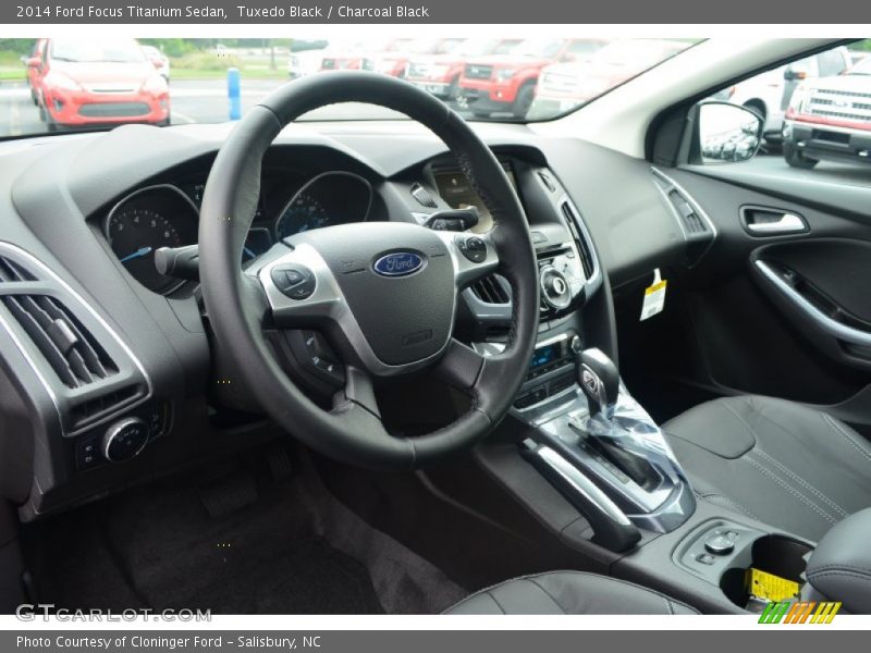 Dashboard of 2014 Focus Titanium Sedan