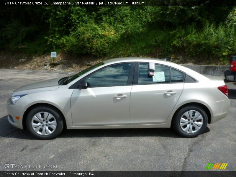 Champagne Silver Metallic / Jet Black/Medium Titanium 2014 Chevrolet Cruze LS