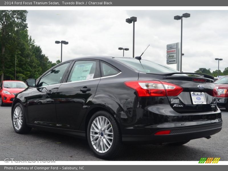 Tuxedo Black / Charcoal Black 2014 Ford Focus Titanium Sedan