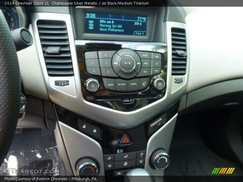 Champagne Silver Metallic / Jet Black/Medium Titanium 2014 Chevrolet Cruze LS