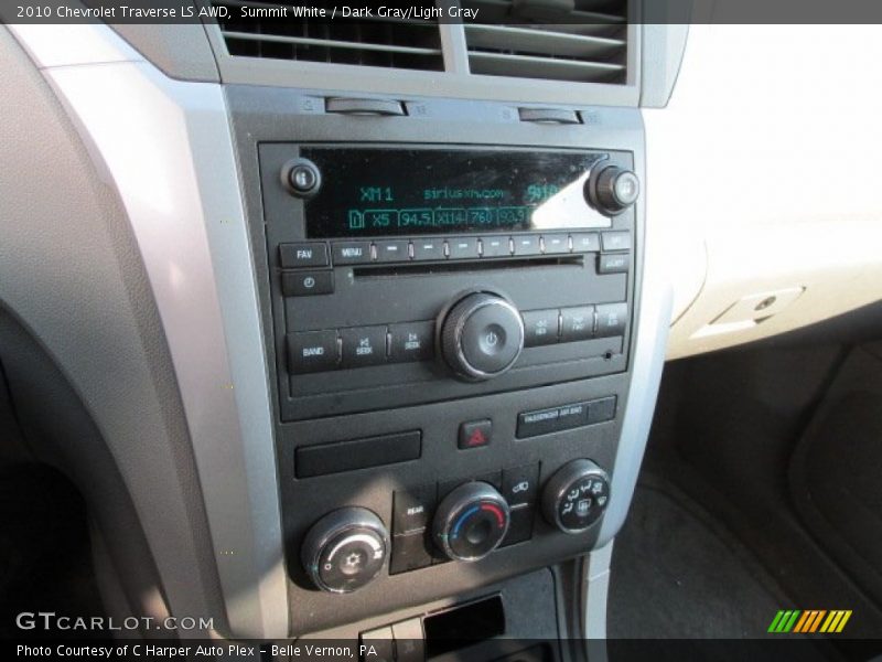 Summit White / Dark Gray/Light Gray 2010 Chevrolet Traverse LS AWD