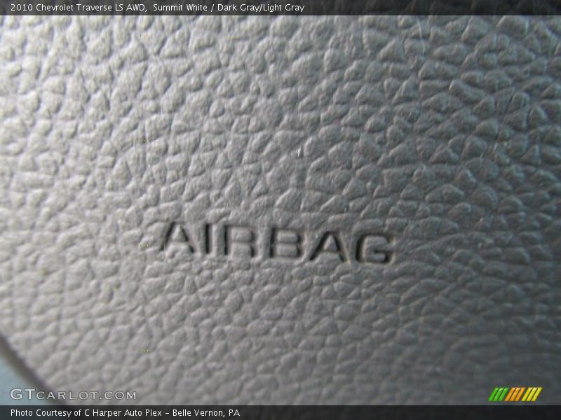 Summit White / Dark Gray/Light Gray 2010 Chevrolet Traverse LS AWD