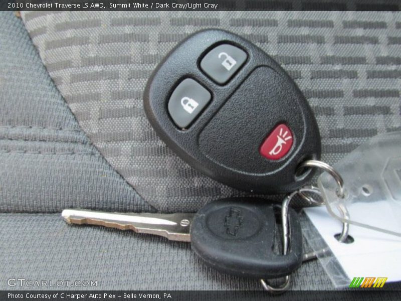 Summit White / Dark Gray/Light Gray 2010 Chevrolet Traverse LS AWD