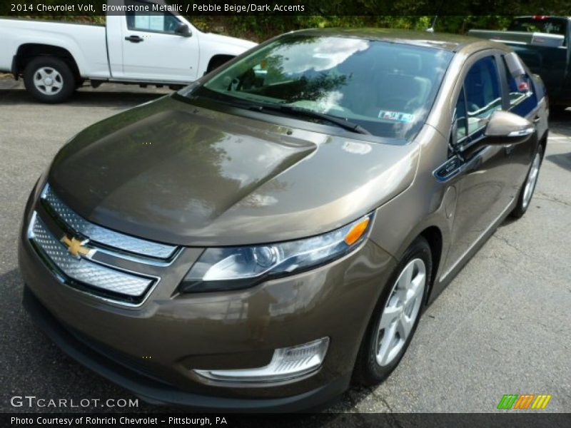 Front 3/4 View of 2014 Volt 