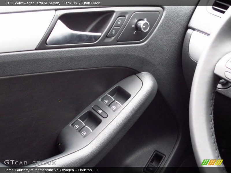 Black Uni / Titan Black 2013 Volkswagen Jetta SE Sedan