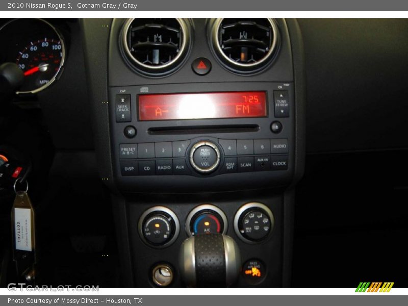 Gotham Gray / Gray 2010 Nissan Rogue S
